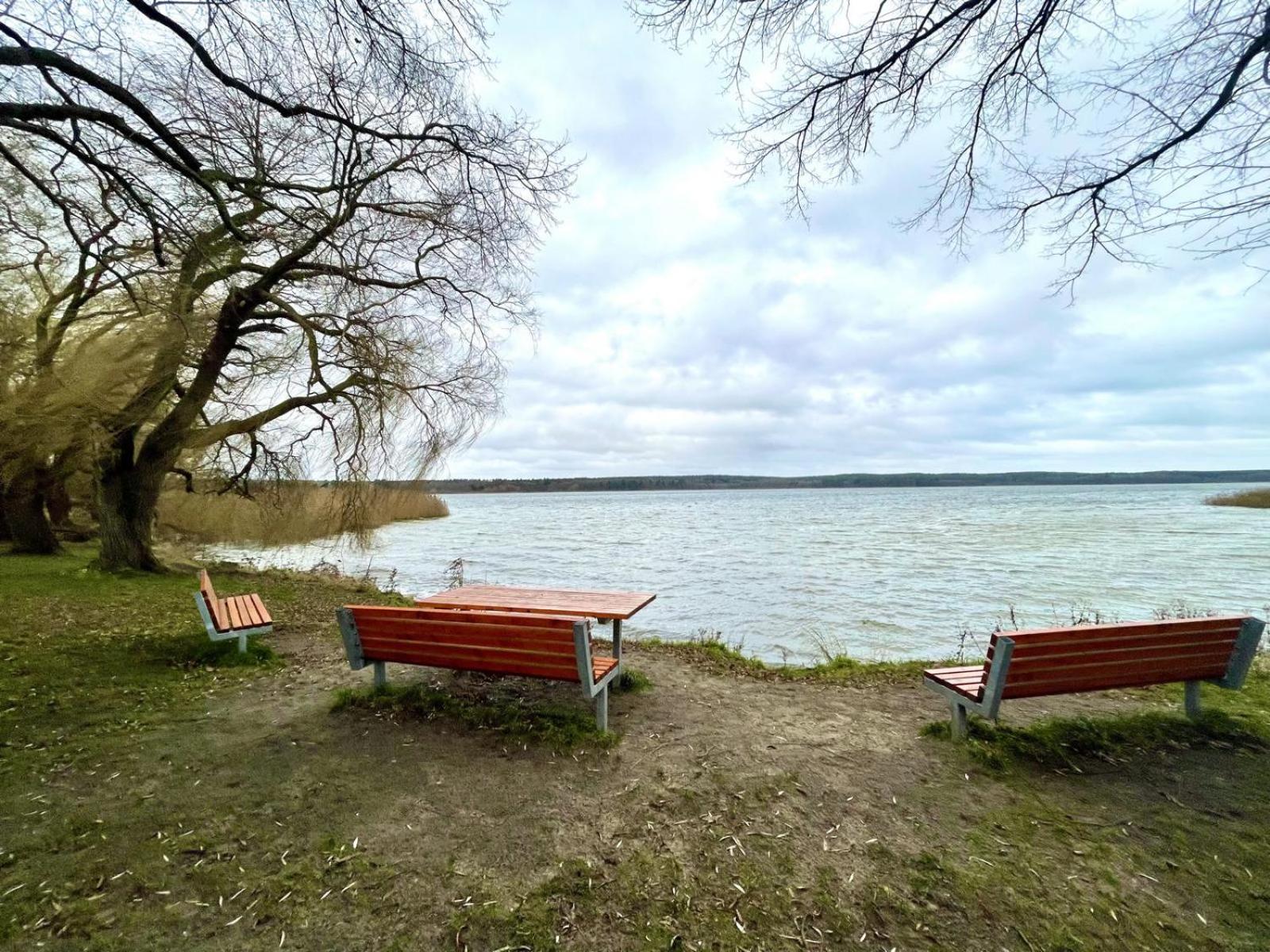 Alleenhuus Warin Exteriér fotografie