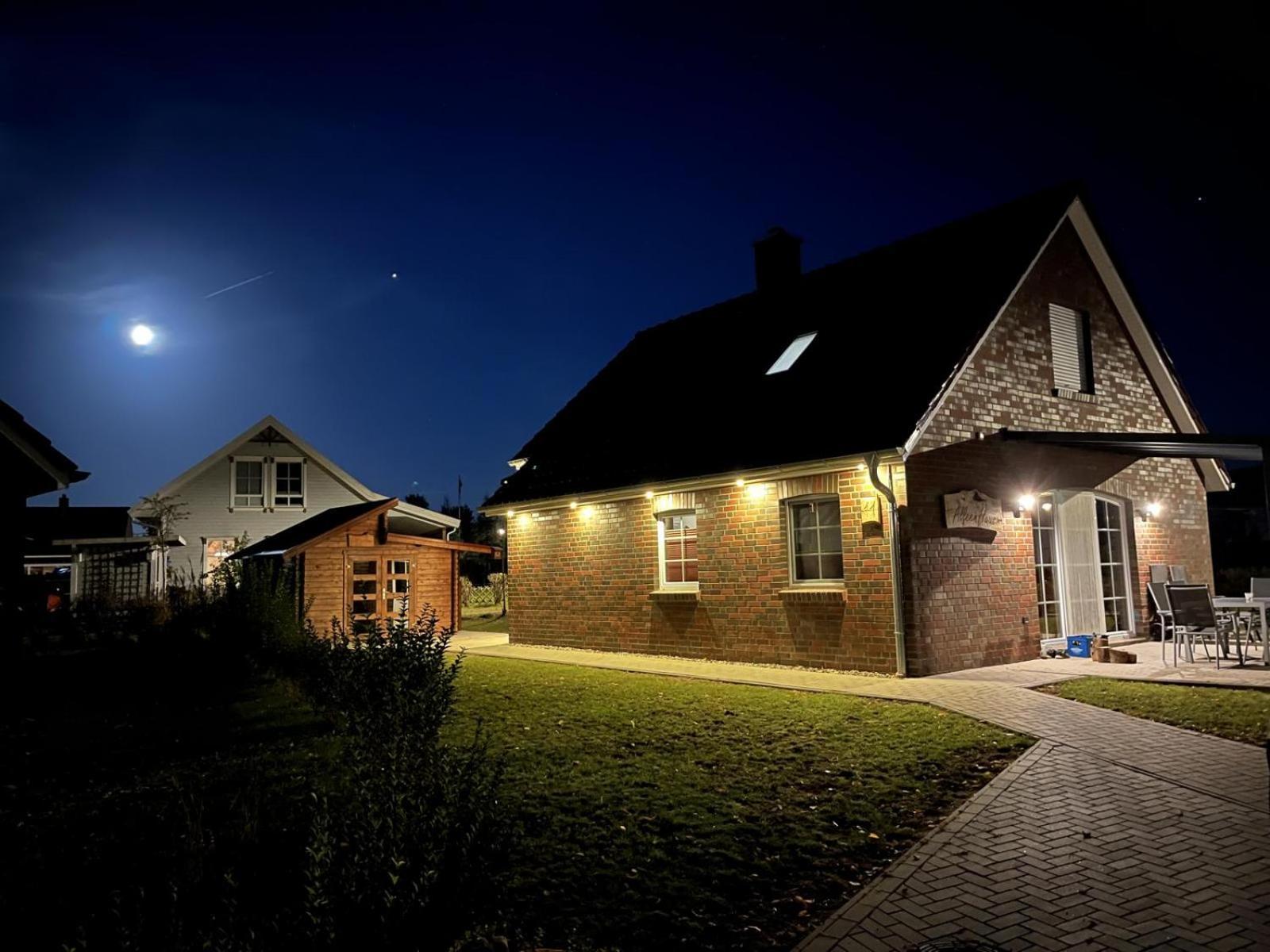 Alleenhuus Warin Exteriér fotografie